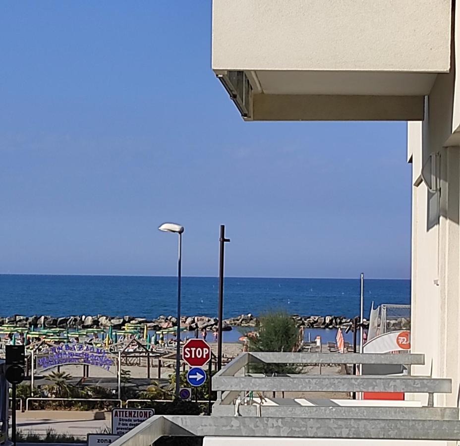 Hotel Ciondolo D'Oro Rimini Ngoại thất bức ảnh