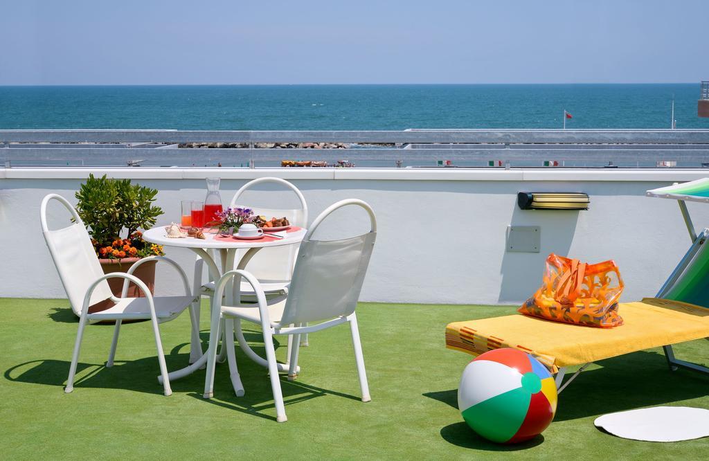 Hotel Ciondolo D'Oro Rimini Ngoại thất bức ảnh
