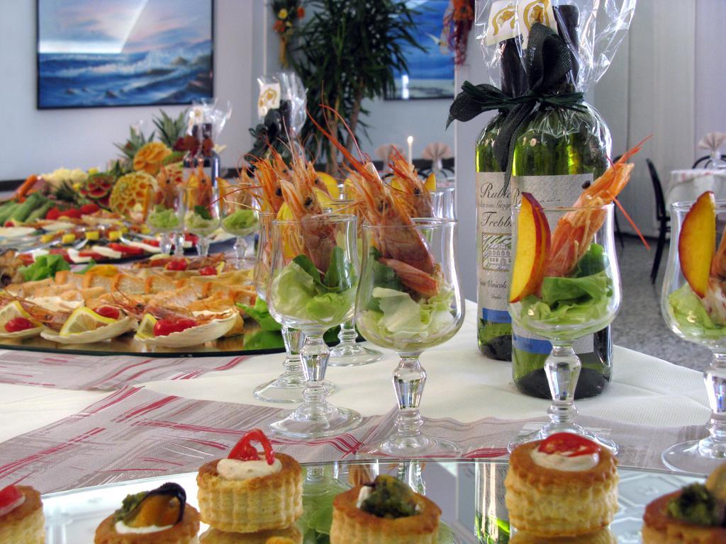 Hotel Ciondolo D'Oro Rimini Ngoại thất bức ảnh